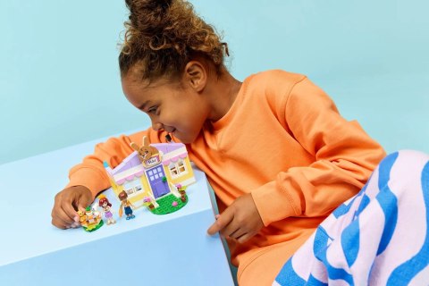 LEGO Friends 42679 Hotel dla królików w Heartlake City