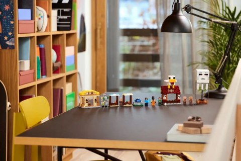 LEGO Minecraft 21273 Atak balonowego Ghasta na wioskę