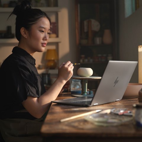 HP Envy x360 14-fa0016nw Ryzen 7 8840HS 14"WUXGA Touch 300nits 16GB LPDDR5-6400 SSD512 Radeon 780M Cam 5 Mpx IR 59Wh Win11 Meteo