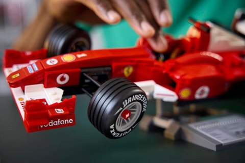 LEGO Icons 11375 - Ferrari F2004 i Michael Schumacher
