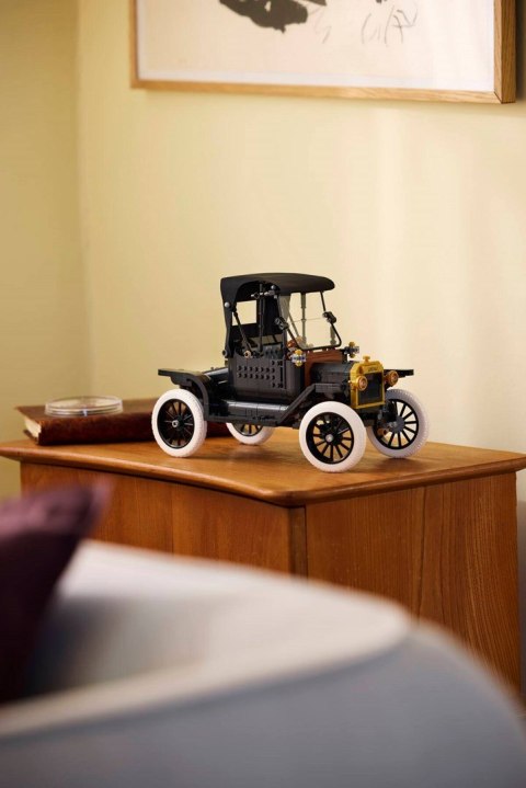 LEGO Icons 11376 - Ford Model T