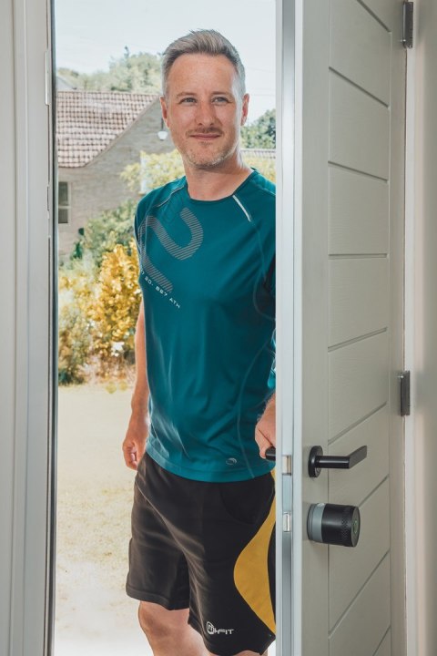 Inteligentny zamek do drzwi Yale Linus Smart lock L2 Lite Black