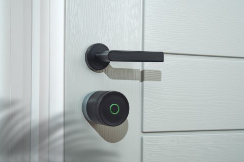Inteligentny zamek do drzwi Yale Linus Smart lock L2 Lite Black