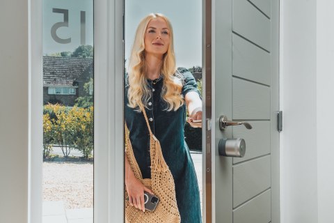 Inteligentny zamek do drzwi Yale Linus Smart lock L2 Lite Silver