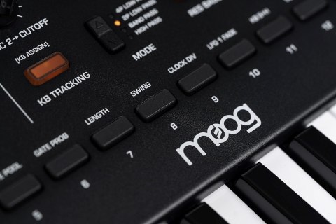 MOOG MESSENGER - Syntezator Analogowy