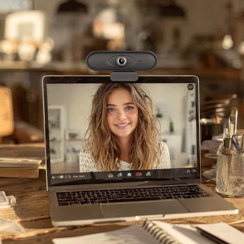 NANORS KAMERKA INTERNETOWA USB HD 1080P (1920X1080) Z WBUDOWANYM MIKROFONEM, DŁUGOŚĆ PRZEWODU 1,7M 25FPS RS680