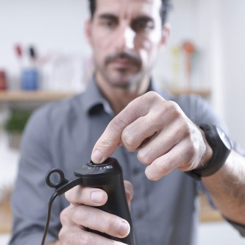 Blender ręczny Black+Decker BXHBA1200E