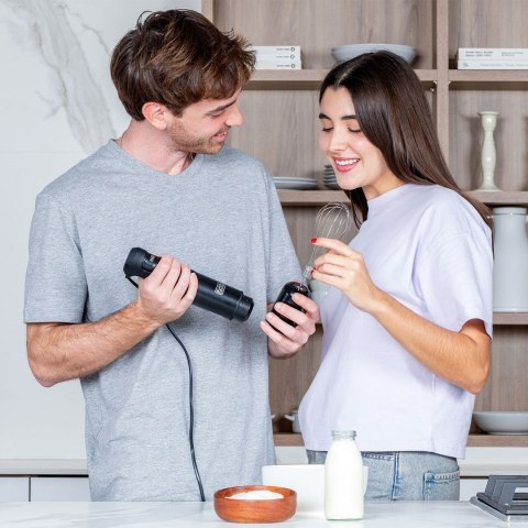 Blender ręczny Black+Decker BXHBA1501E