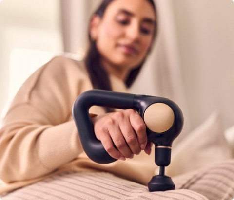 Masażer ręczny Therabody Theragun Sense black