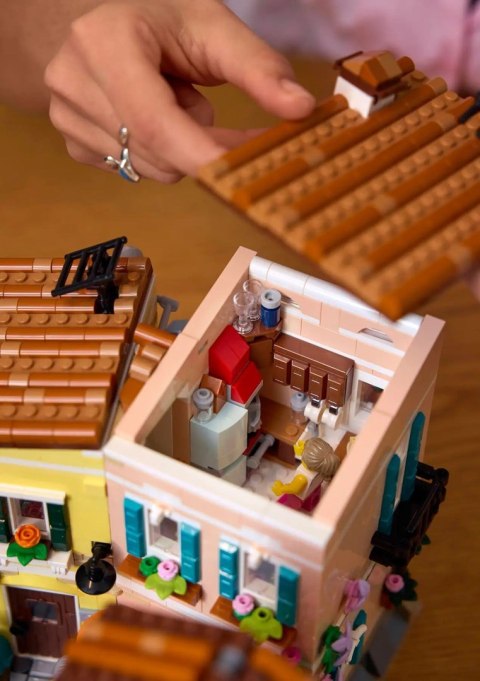 LEGO Ideas 21359 Włoska riwiera